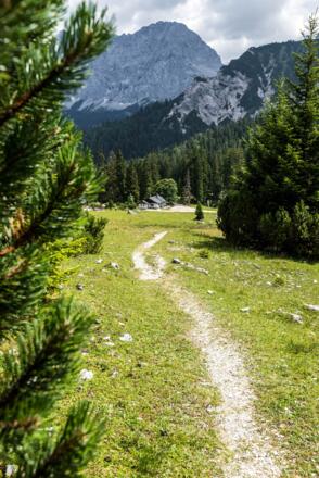 Krinner-Kofler Hütte und Vereiner Alm