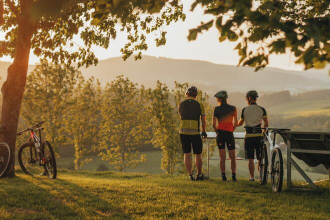 Mountainbiker bei der Mühlholzkapelle
