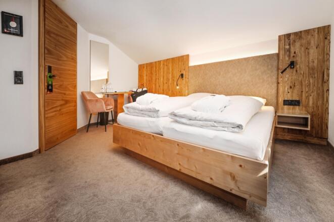 Hotel-Alpenfeuer-Montafon-Stammhaus-Doppelzimmer-A