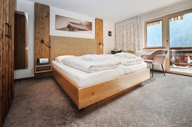 Hotel-Alpenfeuer-Montafon-Stammhaus-Doppelzimmer-A