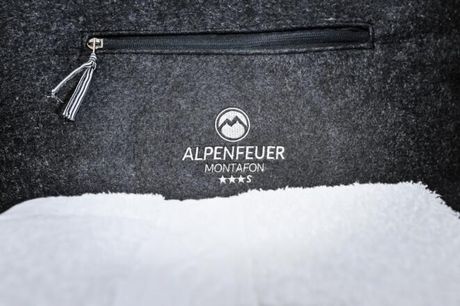 Hotel-Alpenfeuer-Montafon-Badetasche-3