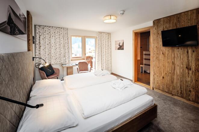 Hotel-Alpenfeuer-Montafon-Stammhaus-Doppelzimmer-A