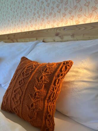 Braunes Schlafzimmer Detail 1