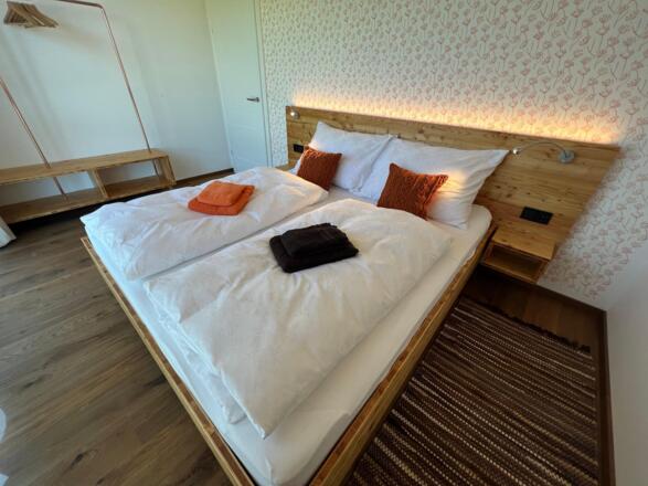 Braunes Schlafzimmer