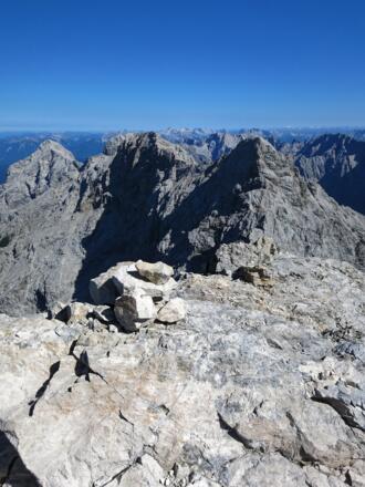 Die Höllentalspitzen verschwinden unter dem Horizont ...
