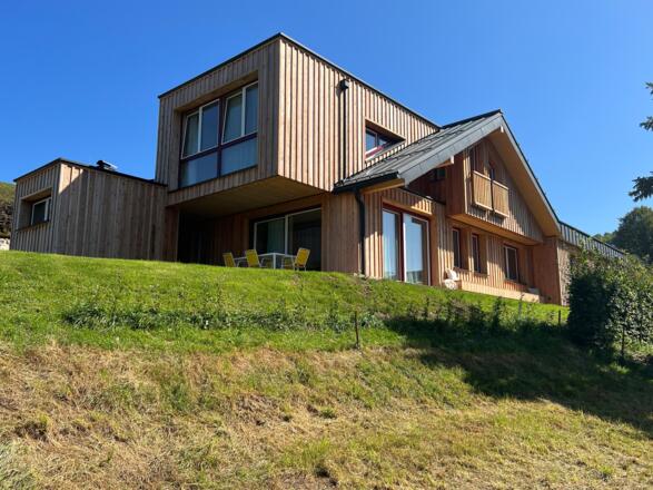 Hausansicht mit Sauna