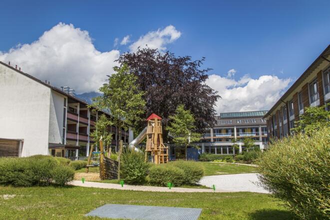 Rheuma Kinderklinik außen 2