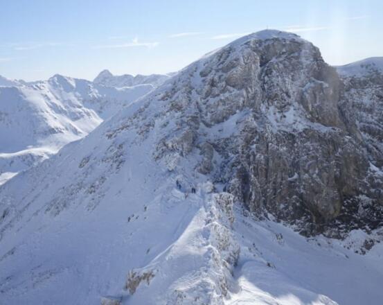Blick zum Aufstieg auf die Kesselpitze von der GamsleitenII Bergstation