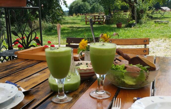 Paradieshof - Kräuter, Obst, Café