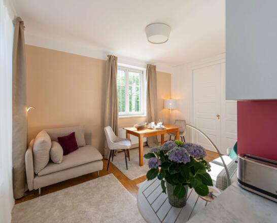 Wohnzimmer Lustige Witwe