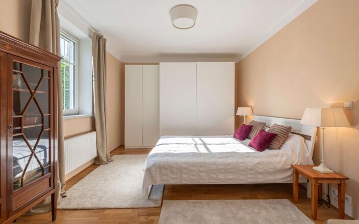 Schlafzimmer Lustige Witwe