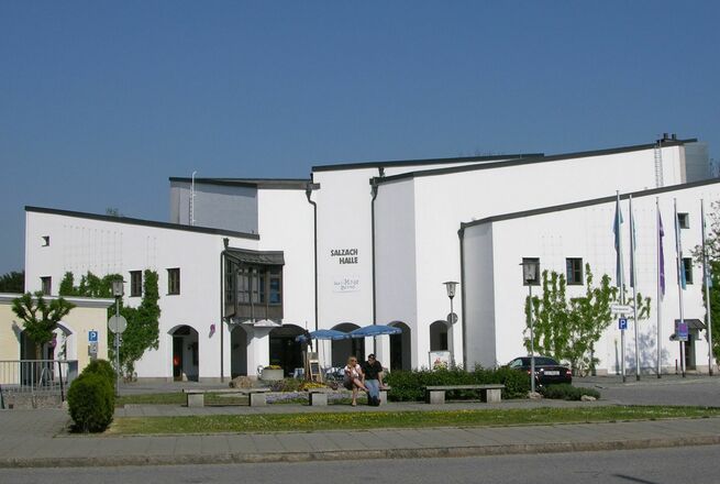 Die Salzachhalle in Laufen