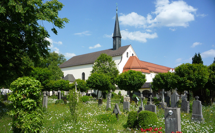 Alter Friedhof und Klosterkirche