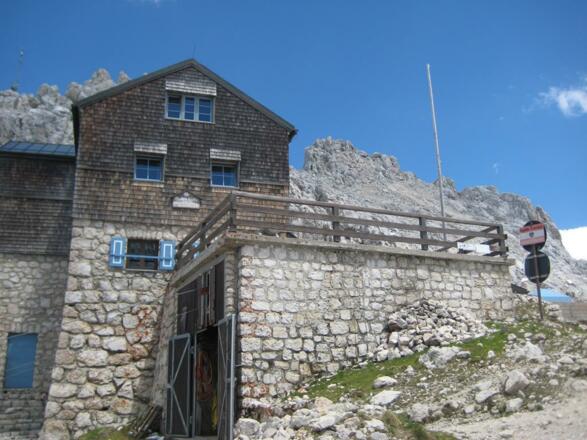 Die Meilerhütte oberhalb vom Schachenschloß