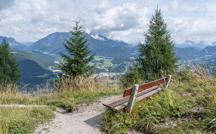 Bank auf dem Grünstein