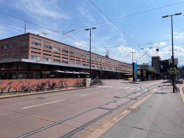Vom Hauptbahnhof in Innsbruck beginnt die lange Tour der Ganalm-Runde