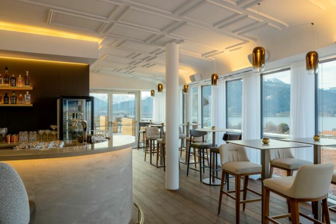 38_ak_mucat_ni-bar-lakeside