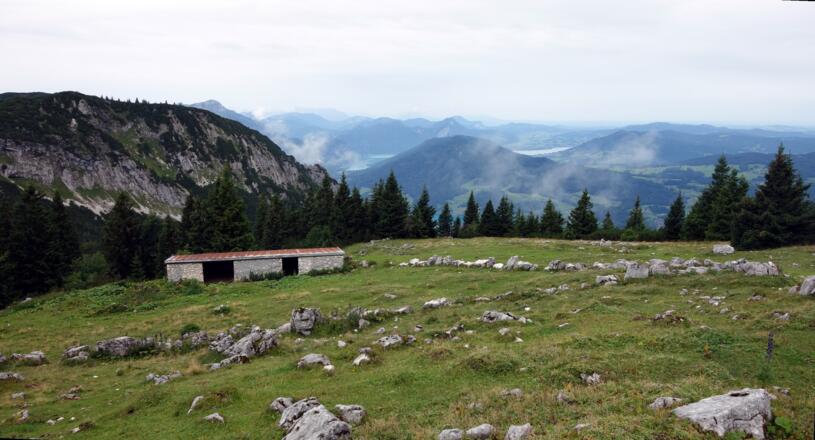 Almhütte beim Plateauabstieg ca. 1530m