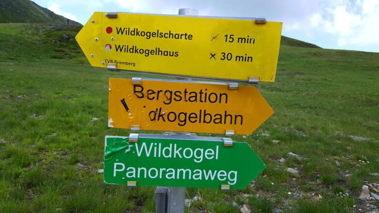 Diese Abzweigung nicht übersehen!