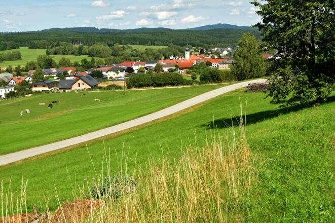 Der Ort Leopoldschlag in Sichtweite