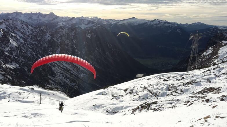 Paraglider am Nebelhorn
