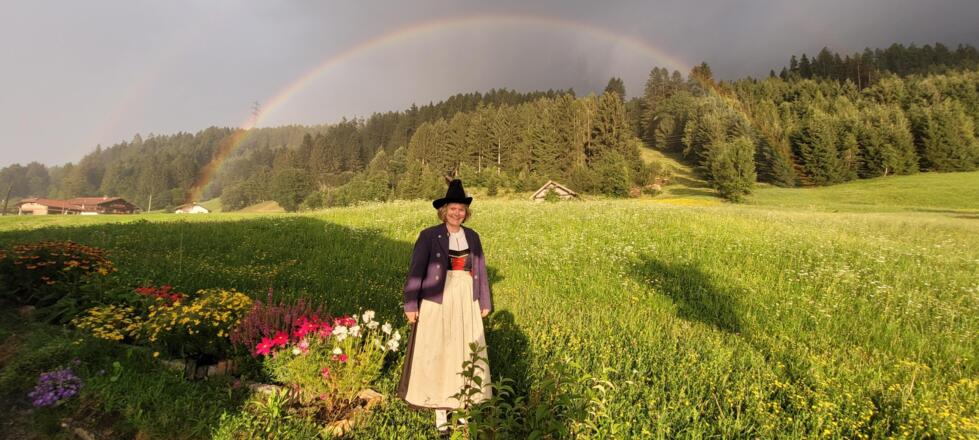 Tradition trifft Regenbogen