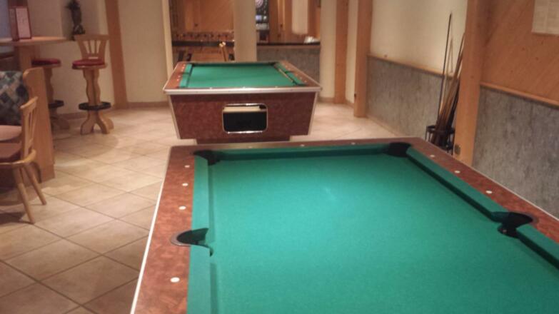 Billiard und Dartraum
