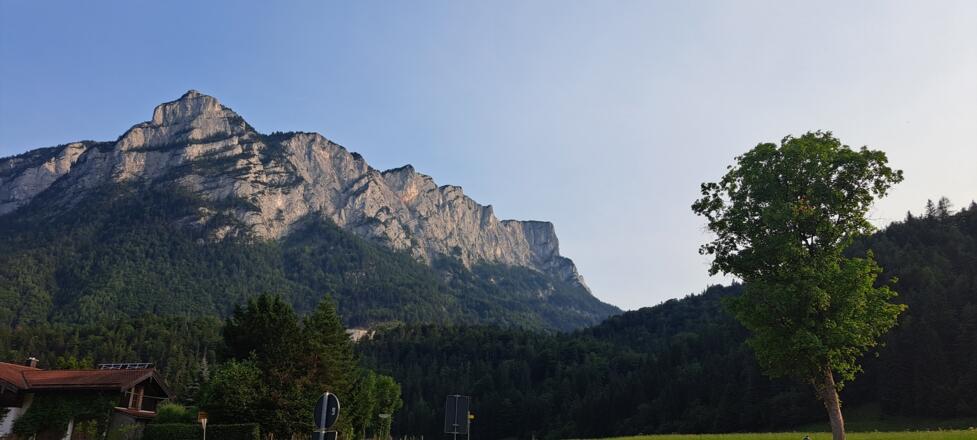 Blick von Unterjettenbach ins Schwarzbachtal...