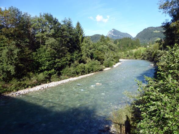 Blick vom Startpunkt Lammerbrücke Richtung Schwarzerberg.