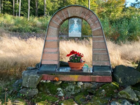 Vertriebenen-Denkmal Nähe Daberg