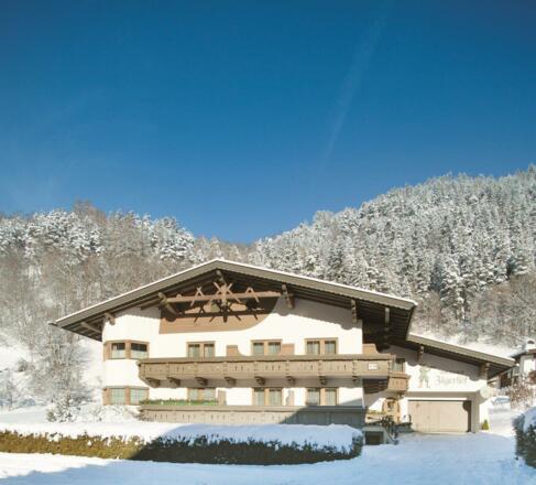 Haus Waldesruh im Winter