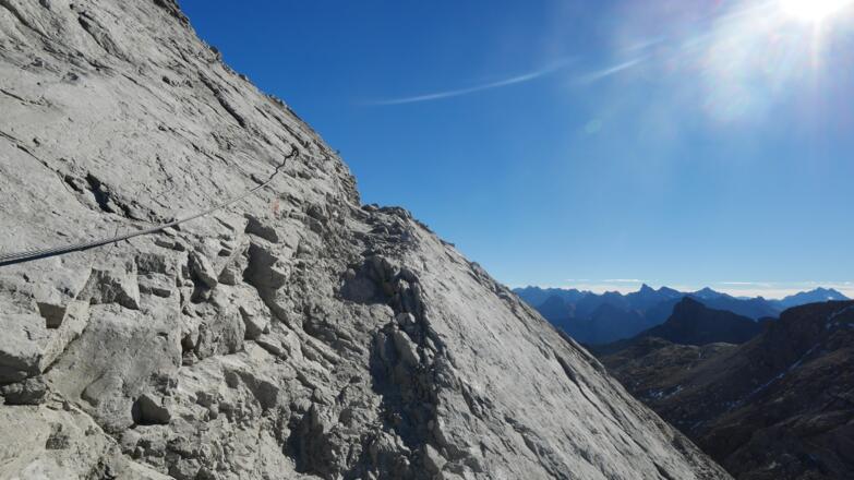Versicherter Steig kurz oberhalb der Socktalscharte