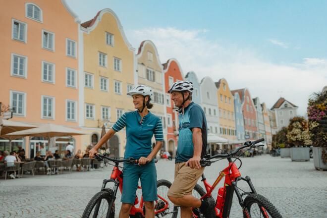 Radfahrer in Schärding, Radregion Donau Oberösterreich