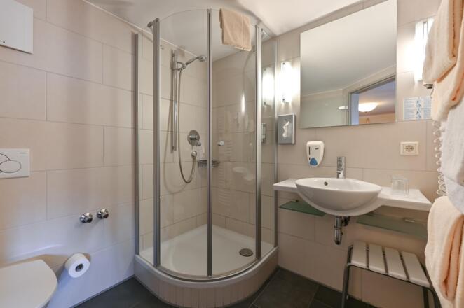 Hotel Weinbauer-Zi.26-9599