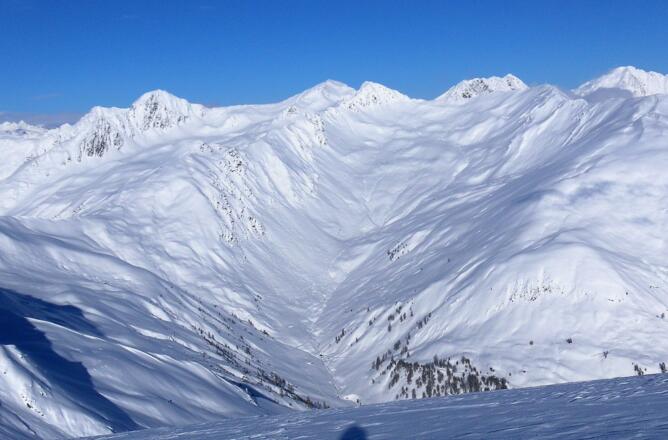 Rossalmkar mit Kreuzspitze