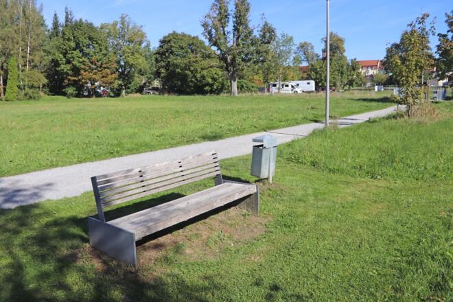 Naturerlebnisweg an der Buja-Allee