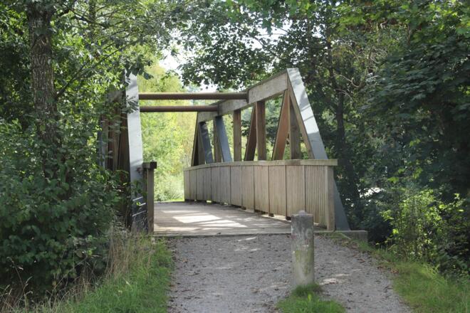 Holzbrücke Natuererlebnisweg an der Vils