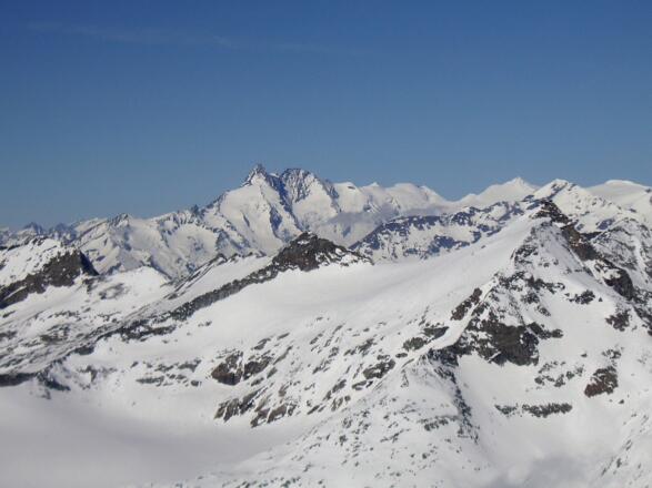Großglockner und Trabanten vom Schareckgipfel