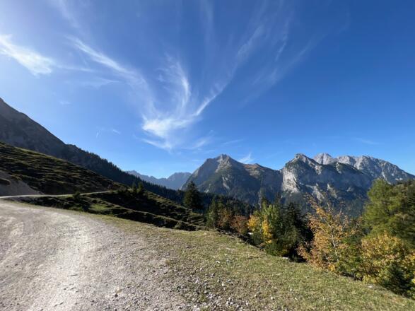 Forstweg Eng - Plumsjochhütte