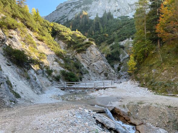 Bachquerung Forstweg Eng  - Plumsjochhütte