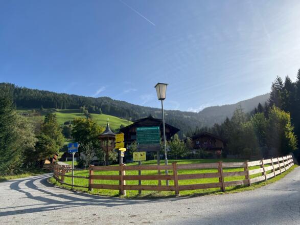 Beschilderung Gasthaus Rossmoos