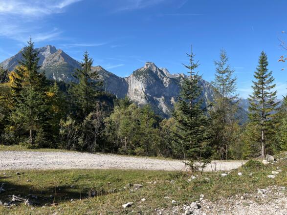 Forstweg Eng - Plumsjochhütte