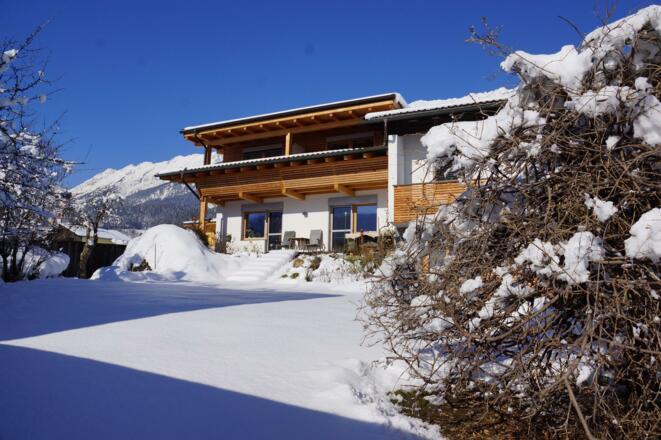 Haus Isser, Außenansicht Winter