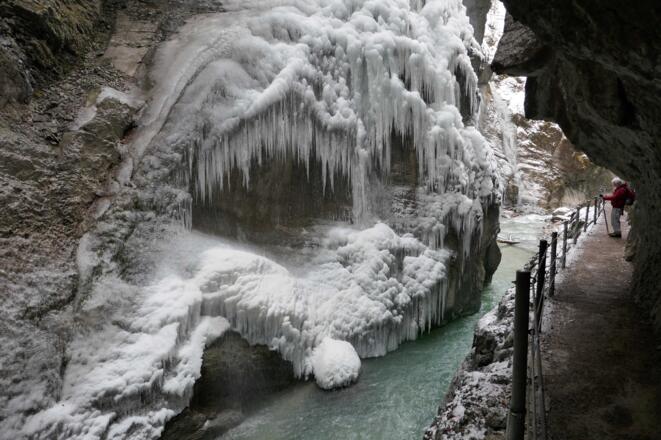 Sehenswertes Eisgebilde in der Partnachklamm