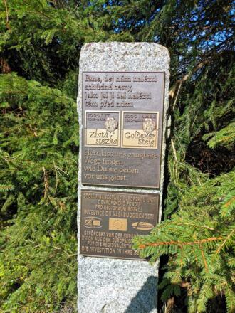 Tafel "Goldener Steig" am Grenzübergang bei Marchhäuser