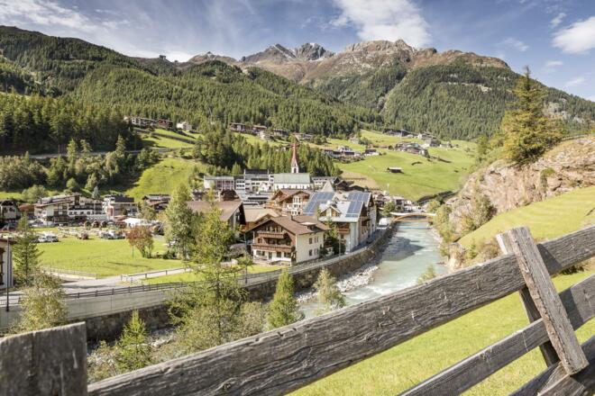 Ortsaufnahme Sölden Sommer