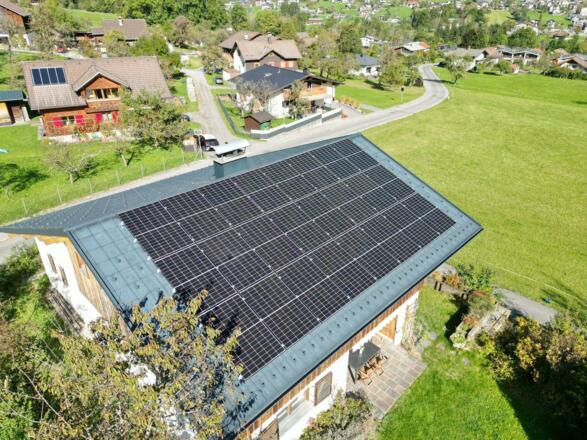 Haus mit PV-Anlage