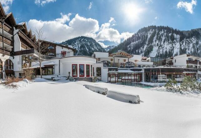 Hotel Tyrol Außenansicht