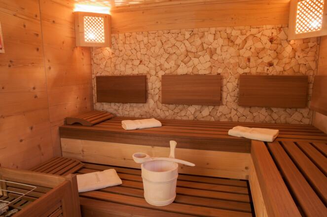 Wellnessbereich mit Sauna