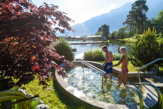 Alpenschwimmbad Oberau Liegewiese